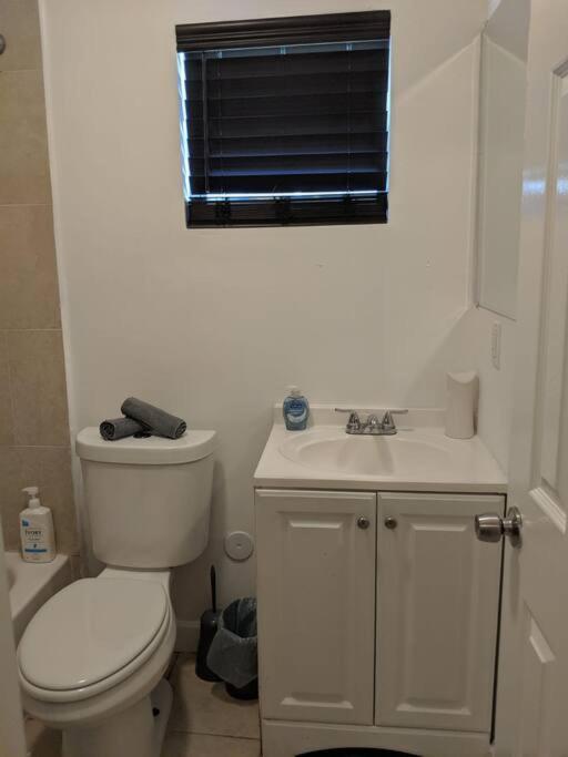 3 Bedroom Miami Home 15 Minutes To The Beach Exterior foto